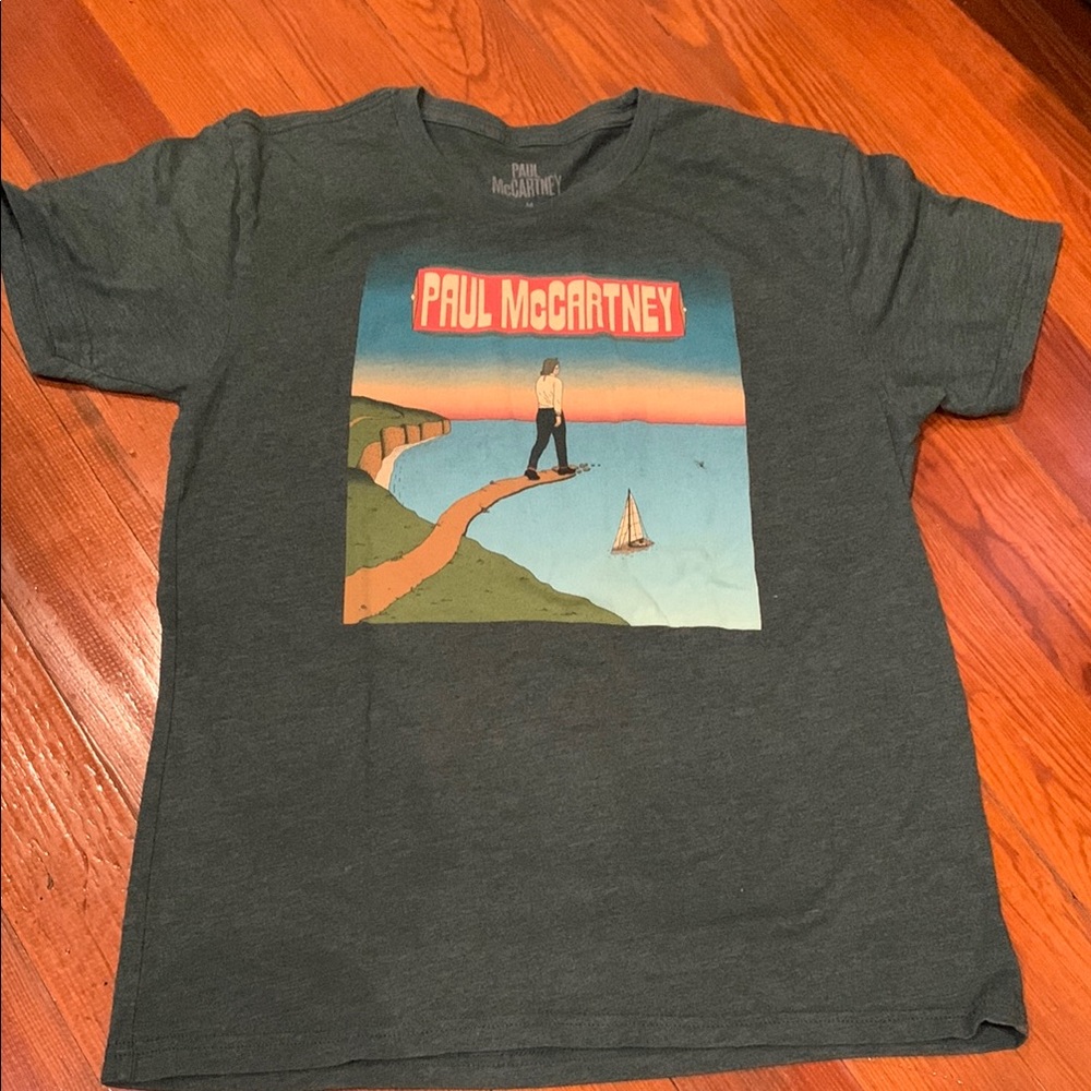 Gray Short Sleeve Tee with Graphic Design